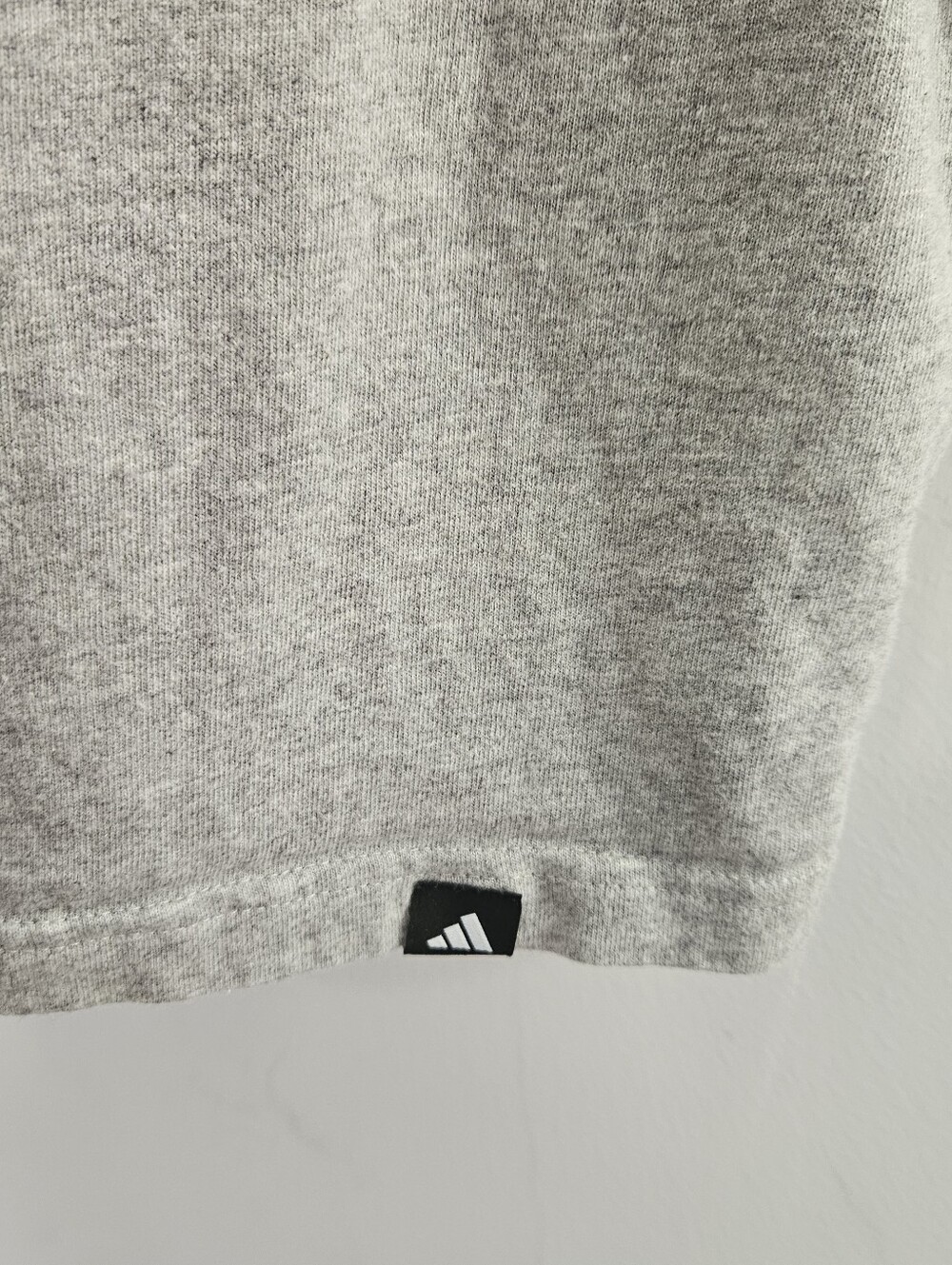 Adidas Gray Short Sleeve Sportswear Graphic Tee With Blue Mountain - Picture 5 of 11